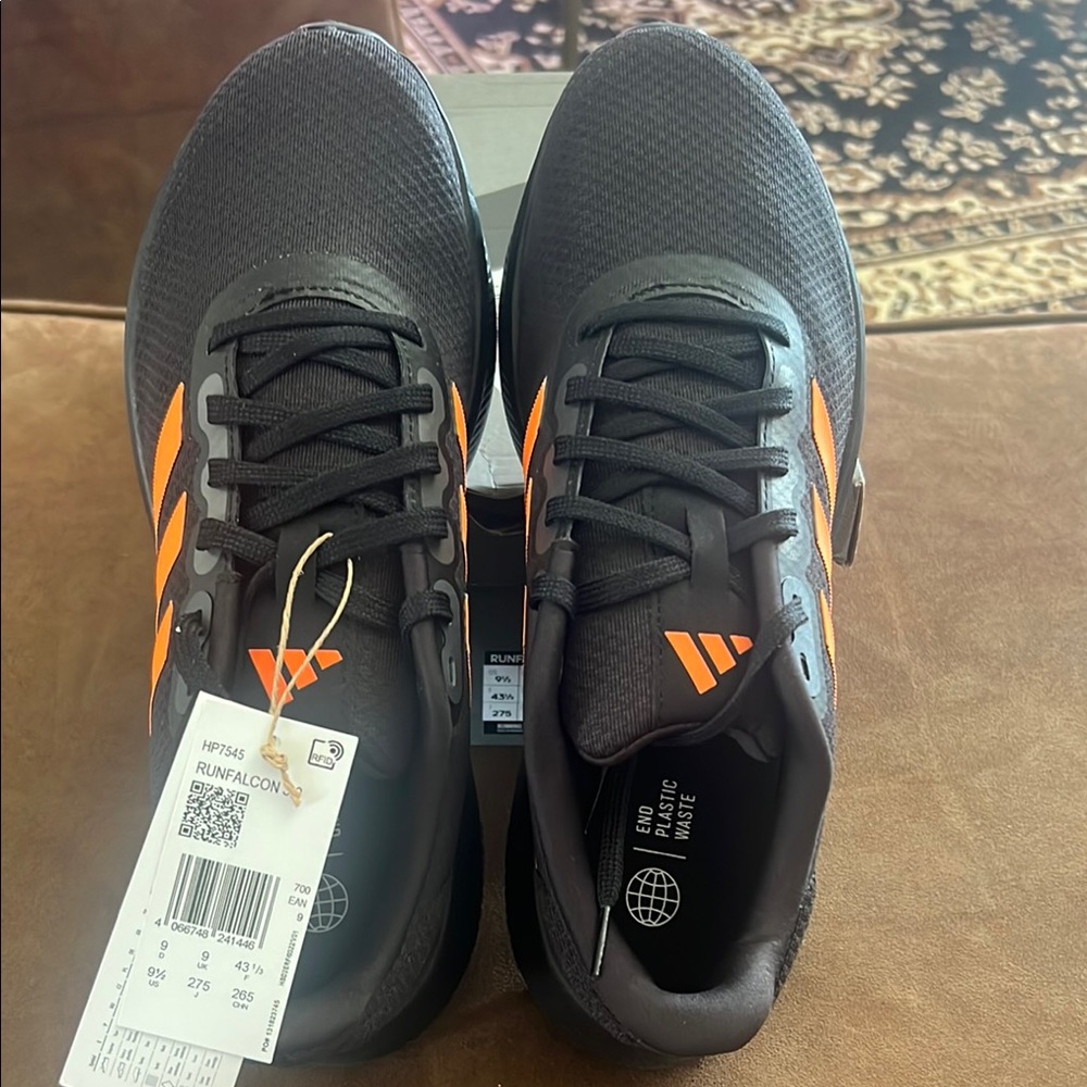 Adidas Run Falcon Men's Black and Orange Running Shoes Size 9.5 New With Tags